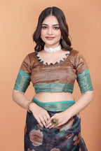 Make a bold yet graceful Saree