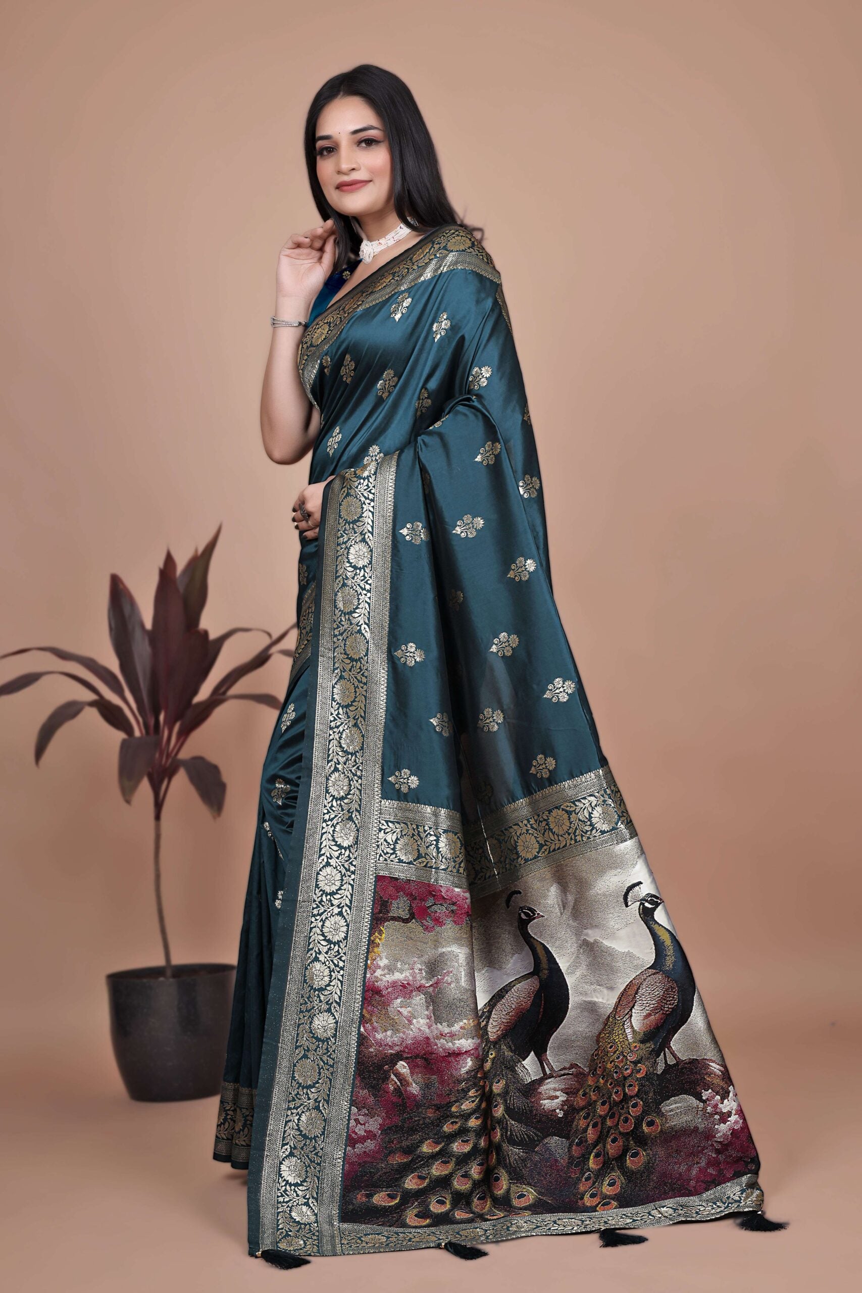 Celebrate tradition with grace in Saree