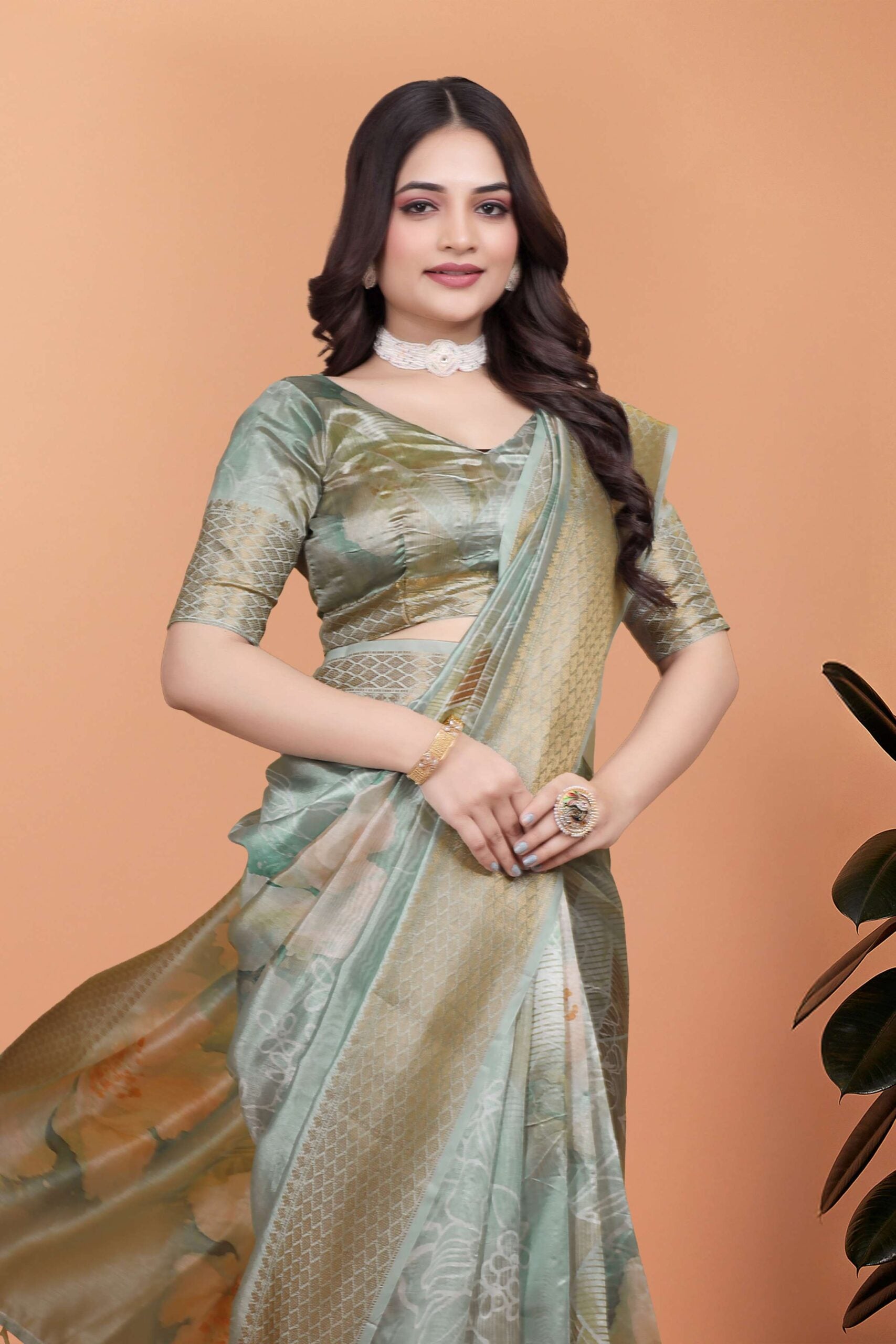 Add a touch of serene Saree