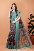 Make a bold yet graceful Saree