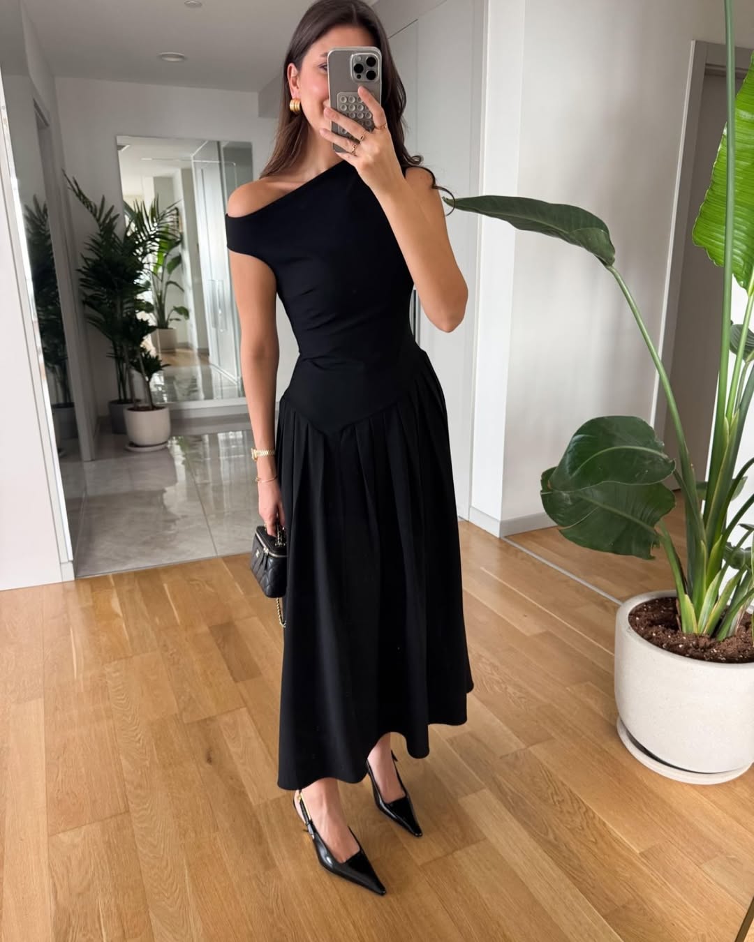 Elegant Slope Neck Slim Fit Dress