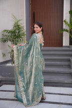 Mehfil-E-Noor Sharara