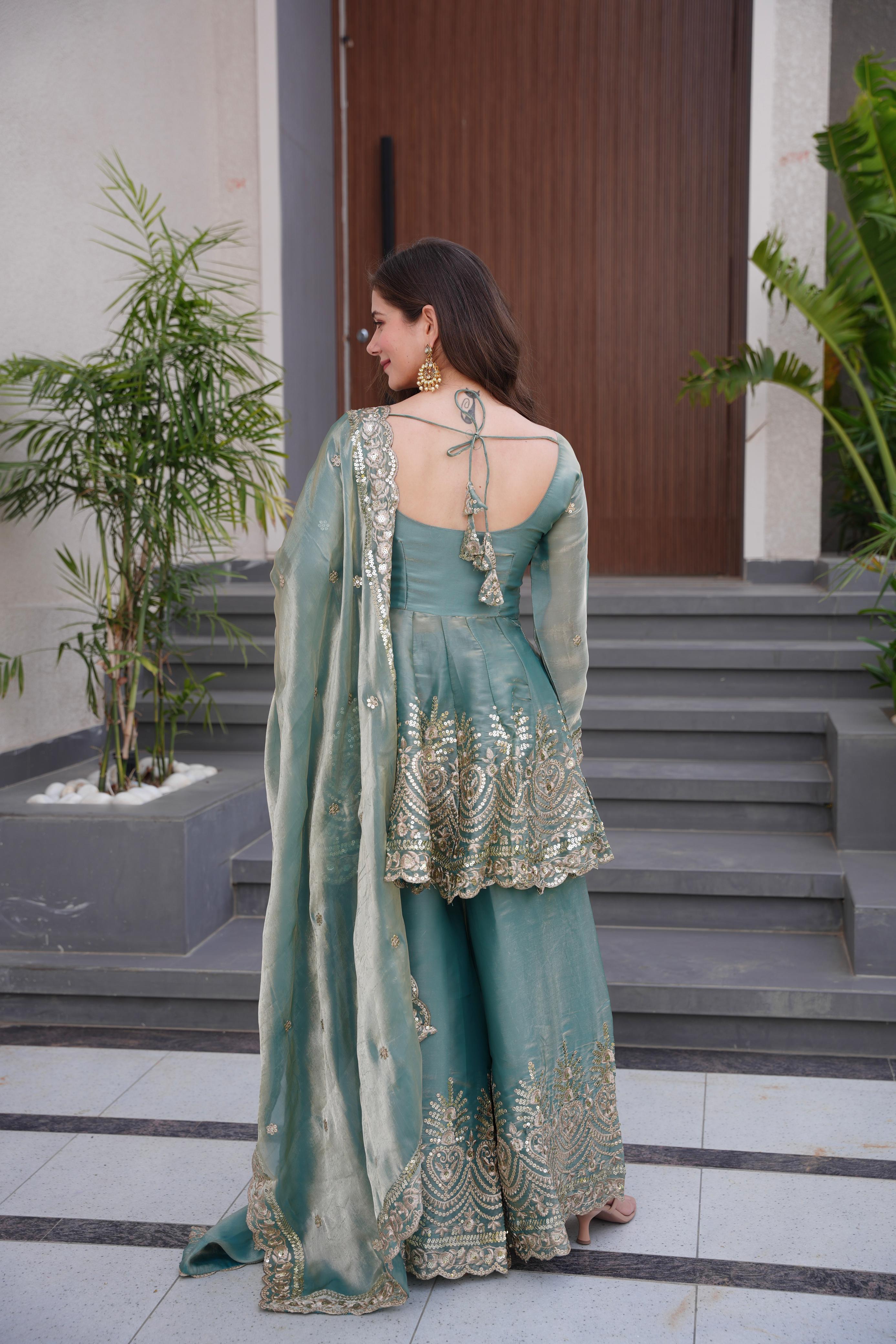 Mehfil-E-Noor Sharara