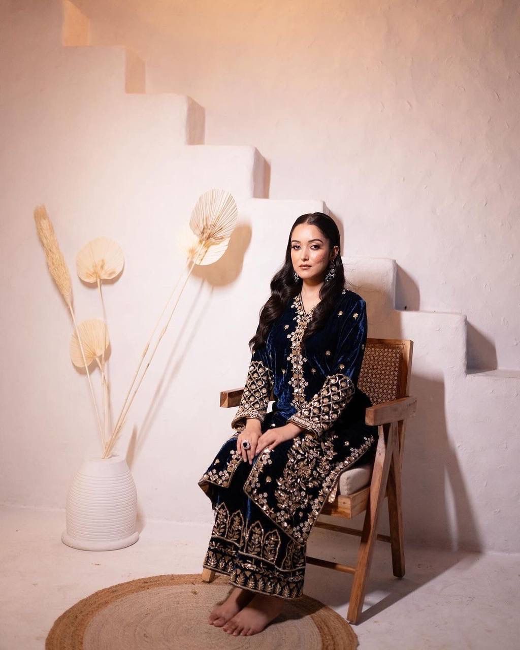 Nazakat Embroidered Velvet Kurta Set