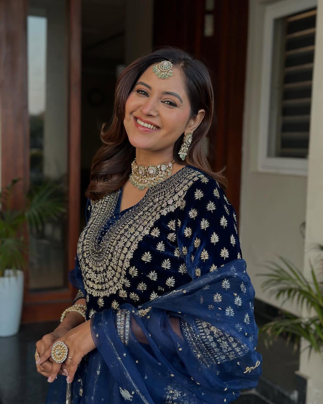 Velvet Plazzo Kurta Set with Zari Embroidery