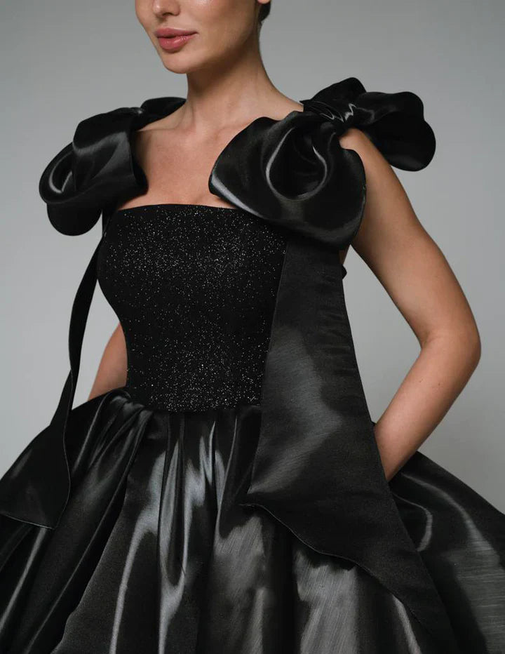 Larvik Elegance Bow Black Dress