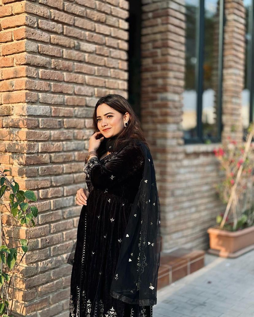 Luxury Velvet Winter Anarkali Set with Dupatta