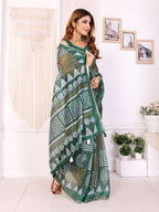Make a striking statement with Saree