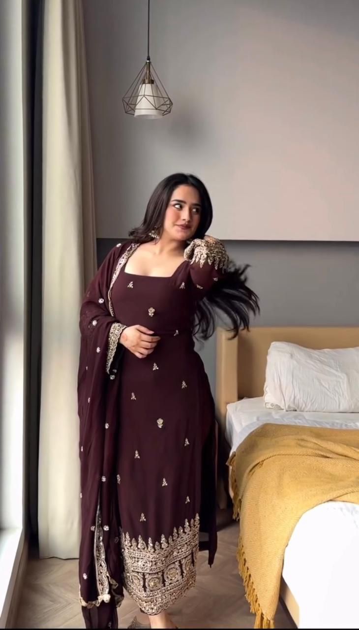 Modern Diva Designer Suit & Pant