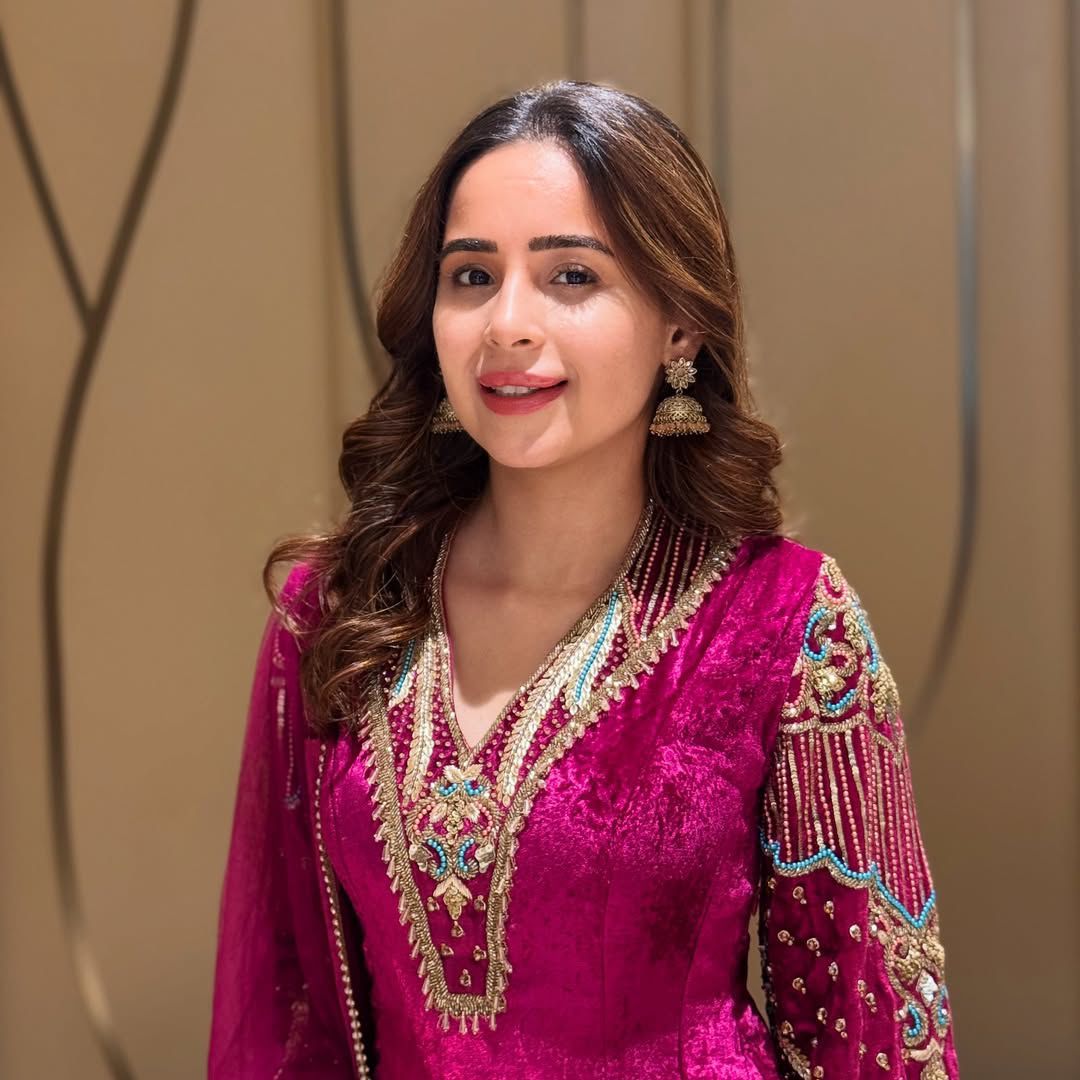 Noorani Velvet Kurta Plazo Set
