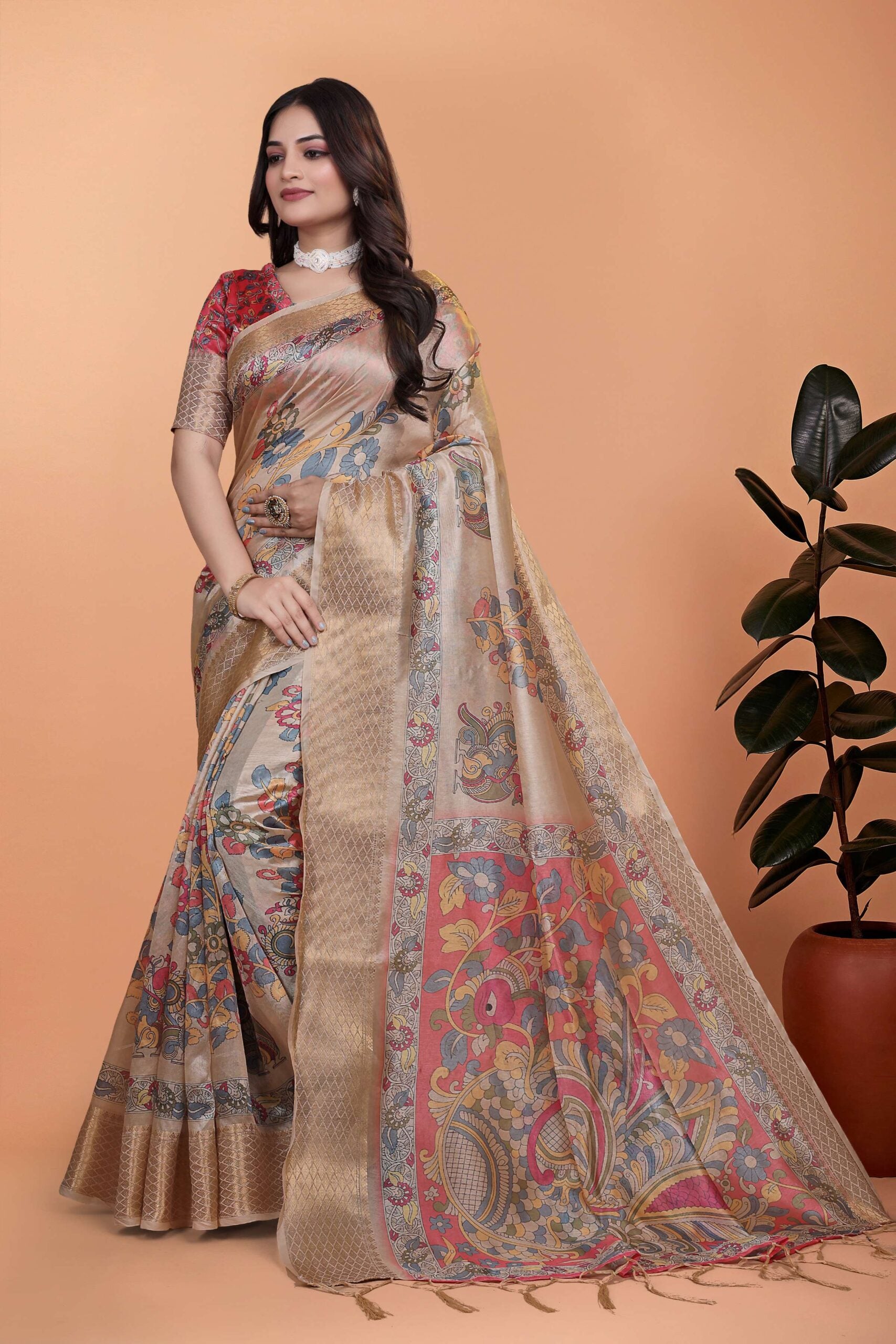 This elegant soft silk Saree