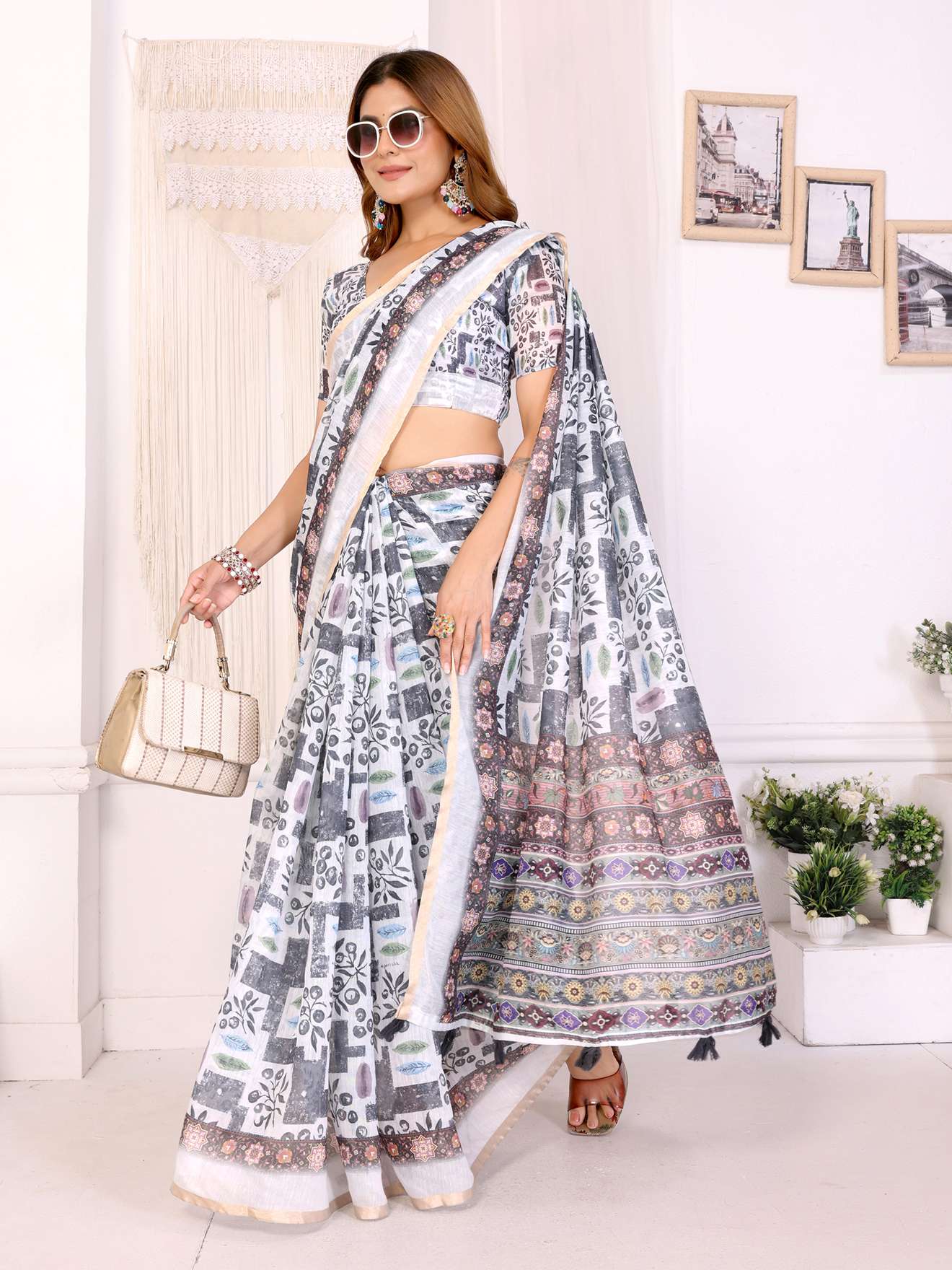 Step into modern ethnic elegance Saree