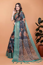 Make a bold yet graceful Saree