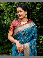 Patola Saree - styling and accessories view
