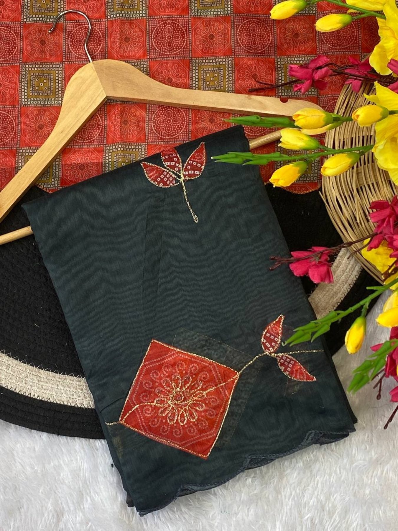 Black Cotton Saree - Printed pallu design detail