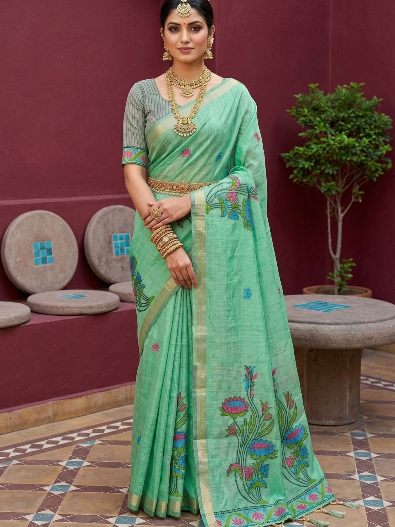 Green Cotton Saree for women - full front view | Snyvia
