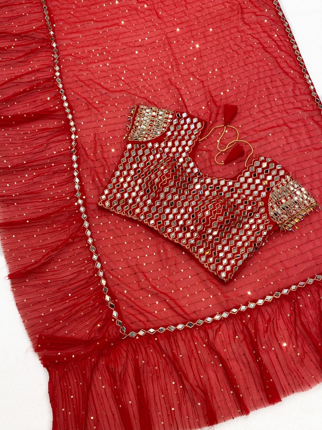 Red Saree - detail view 17