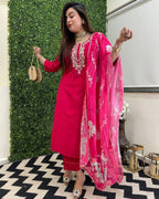 Viscose Chanderi Kurti Set with Printed Tussar Silk Dupatta embroidery close-up