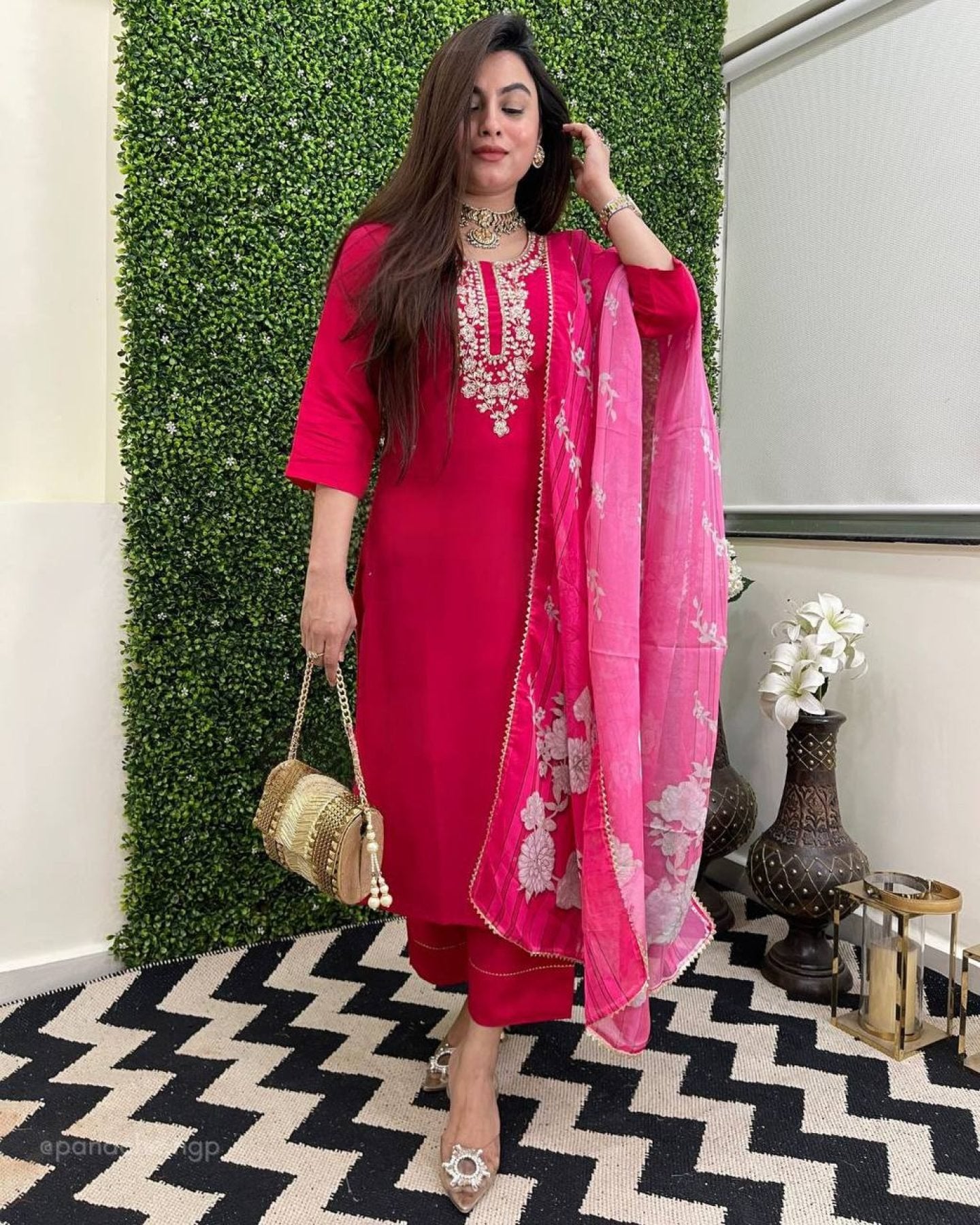 Viscose Chanderi Kurti Set with Printed Tussar Silk Dupatta fabric texture detail