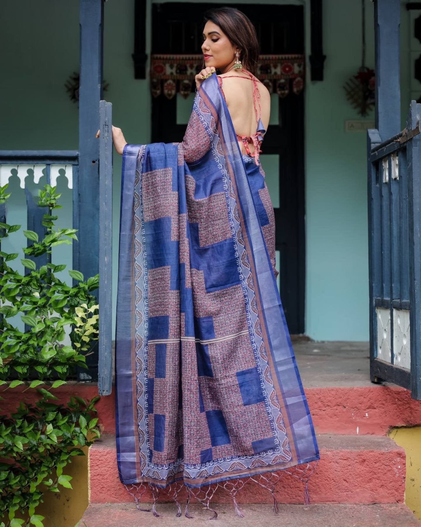 Cotton Saree - embroidery work detail