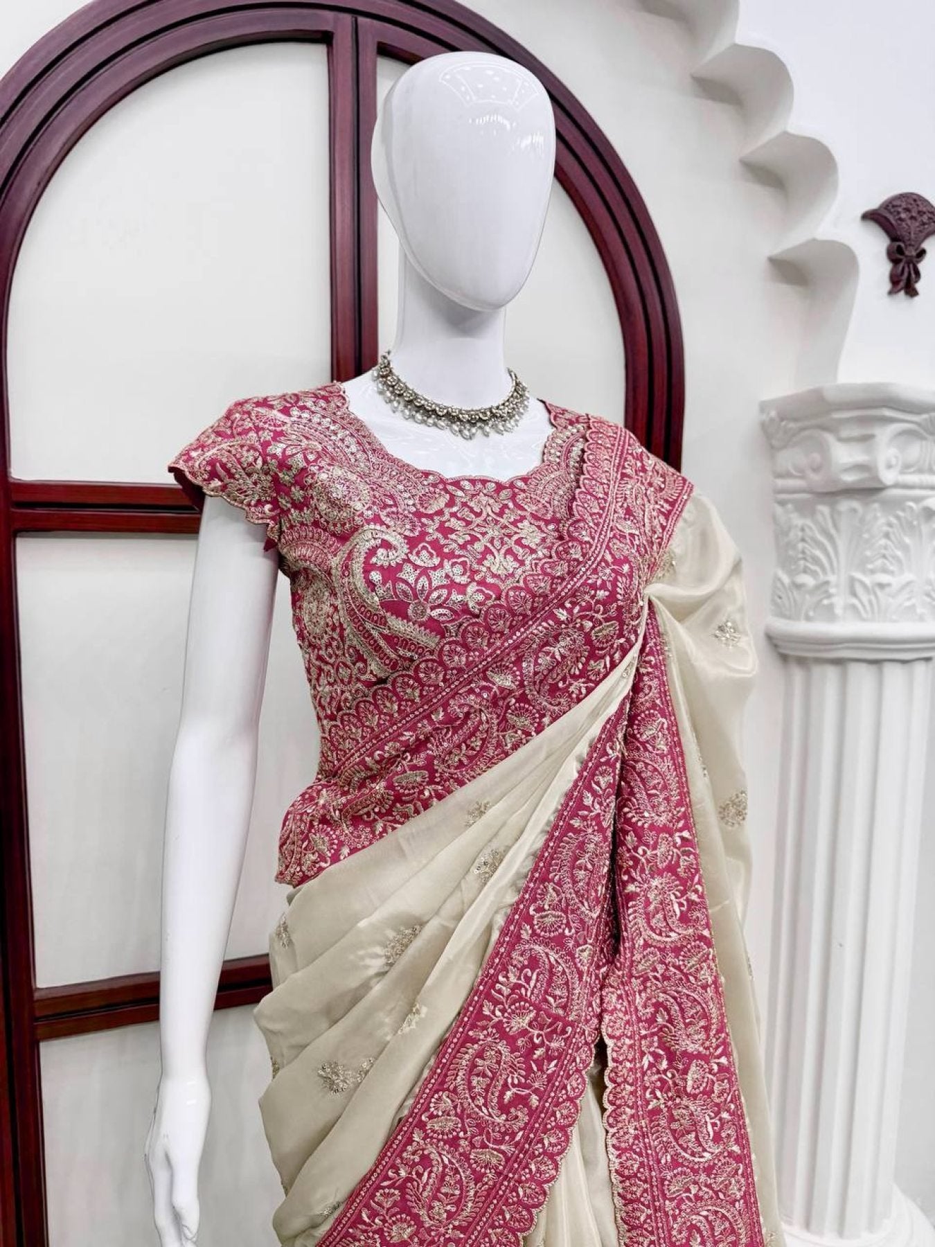 Cream Organza Saree - detail view 12