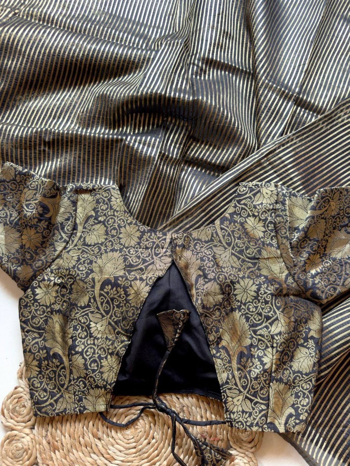 Organza Saree - detail view 11