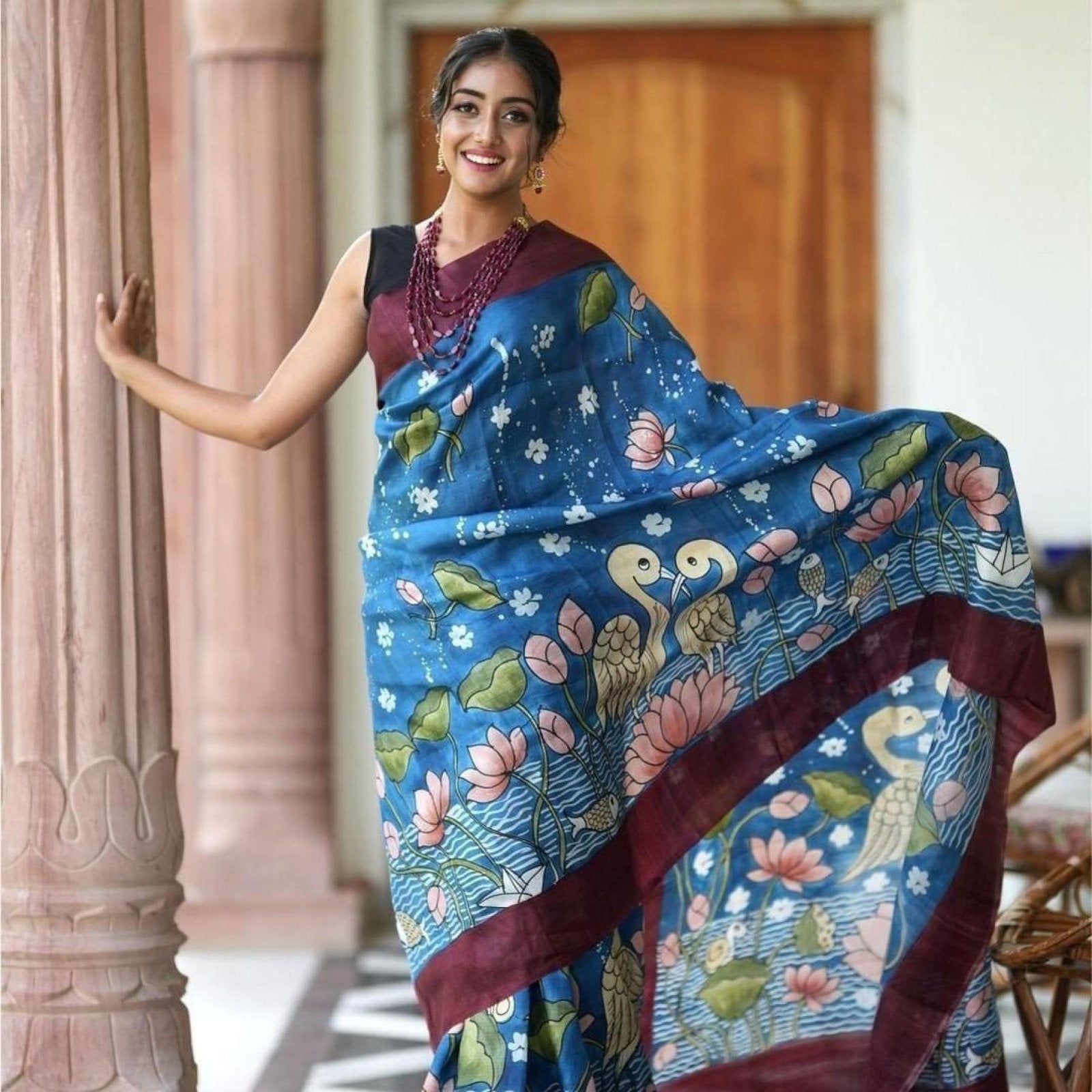 Linen Saree - drape and pallu detail