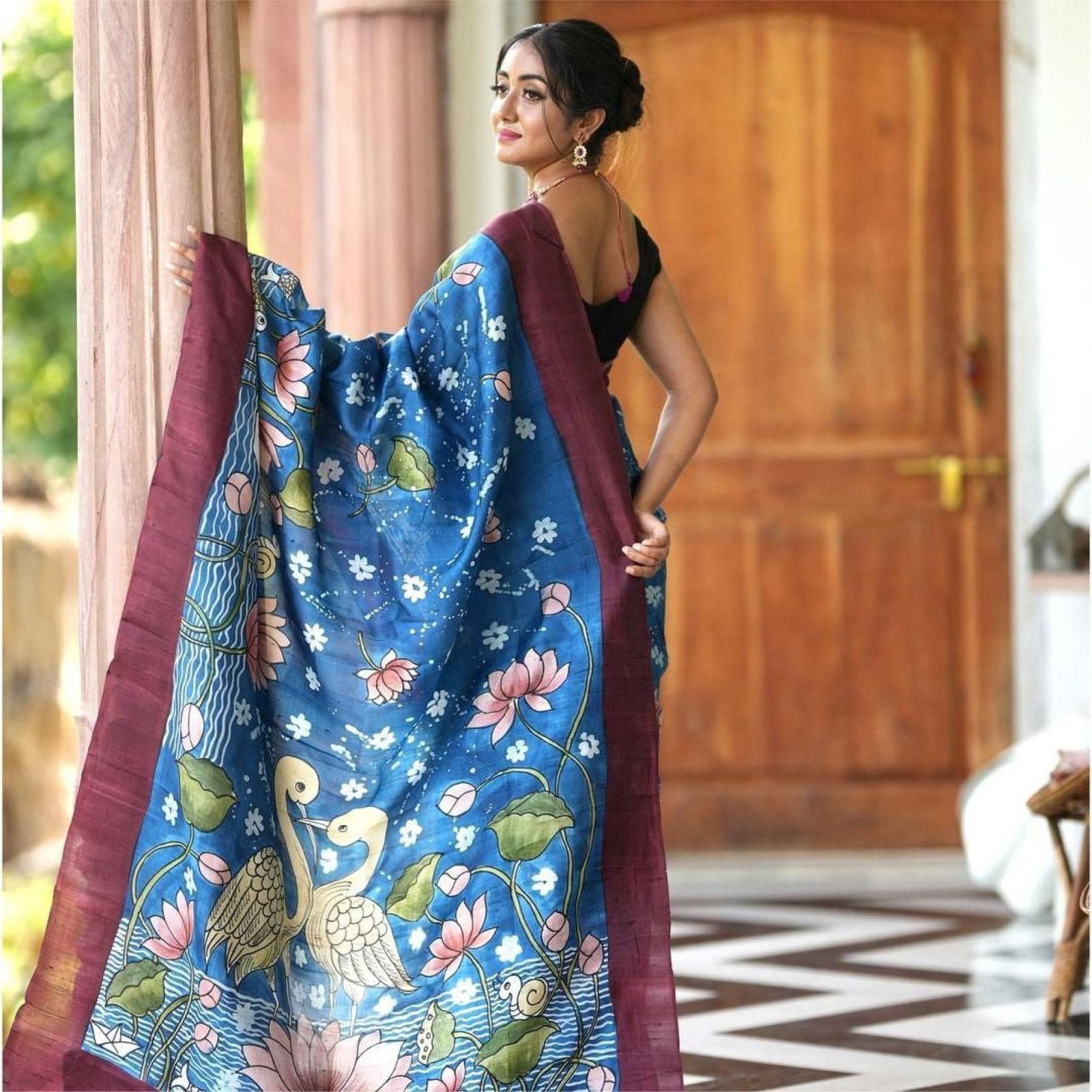 Linen Saree - fabric texture close-up