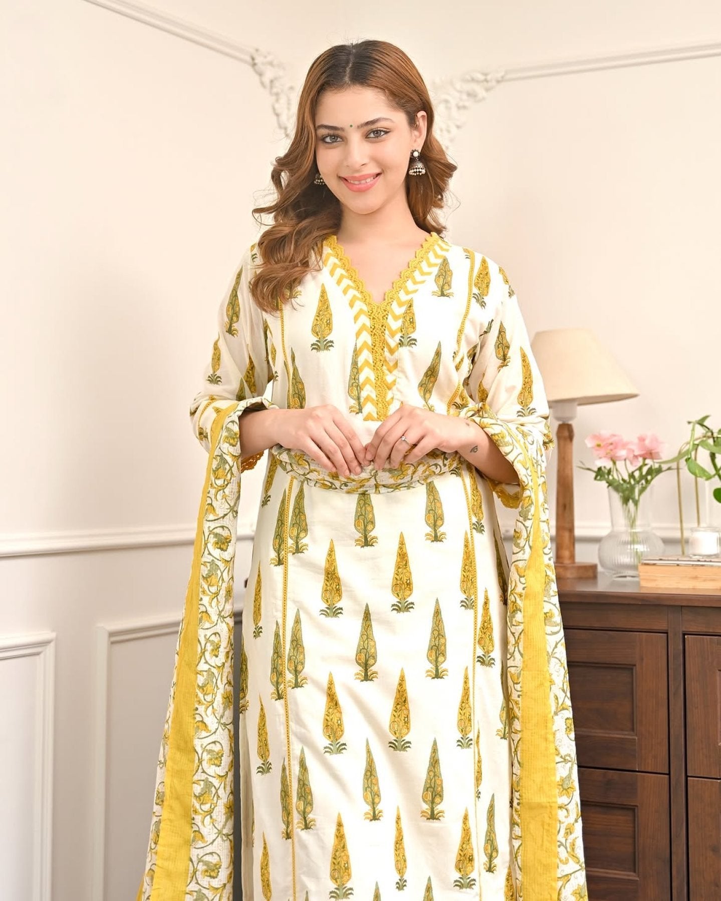 Yellow Cotton Printed Straight Kurti Set With Dupatta embroidery close-up