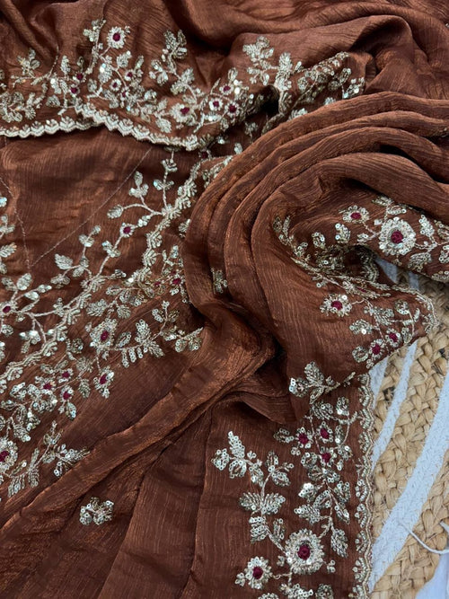Chiffon Saree - drape and pallu detail