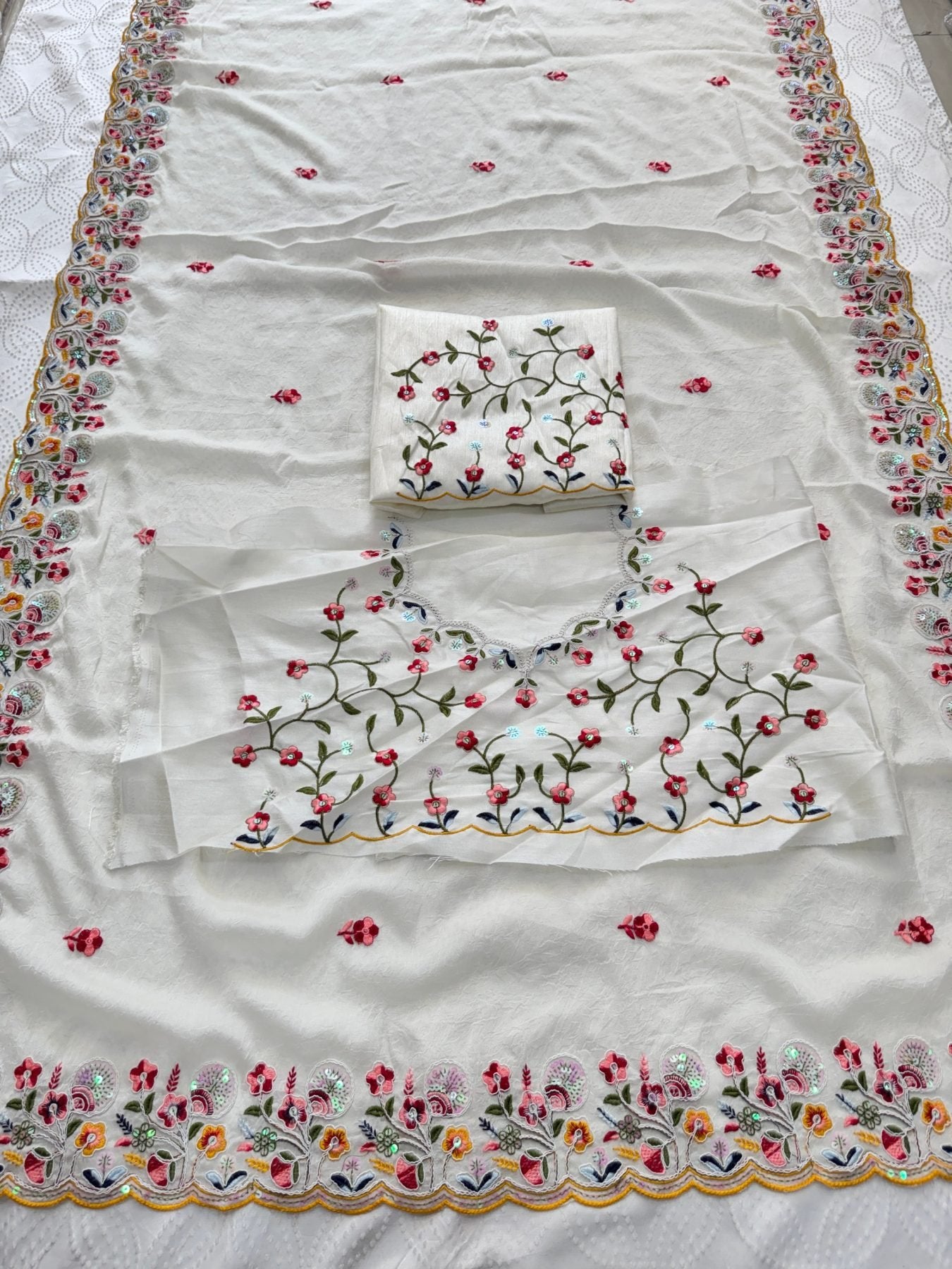 White Silk Saree - detail view 14