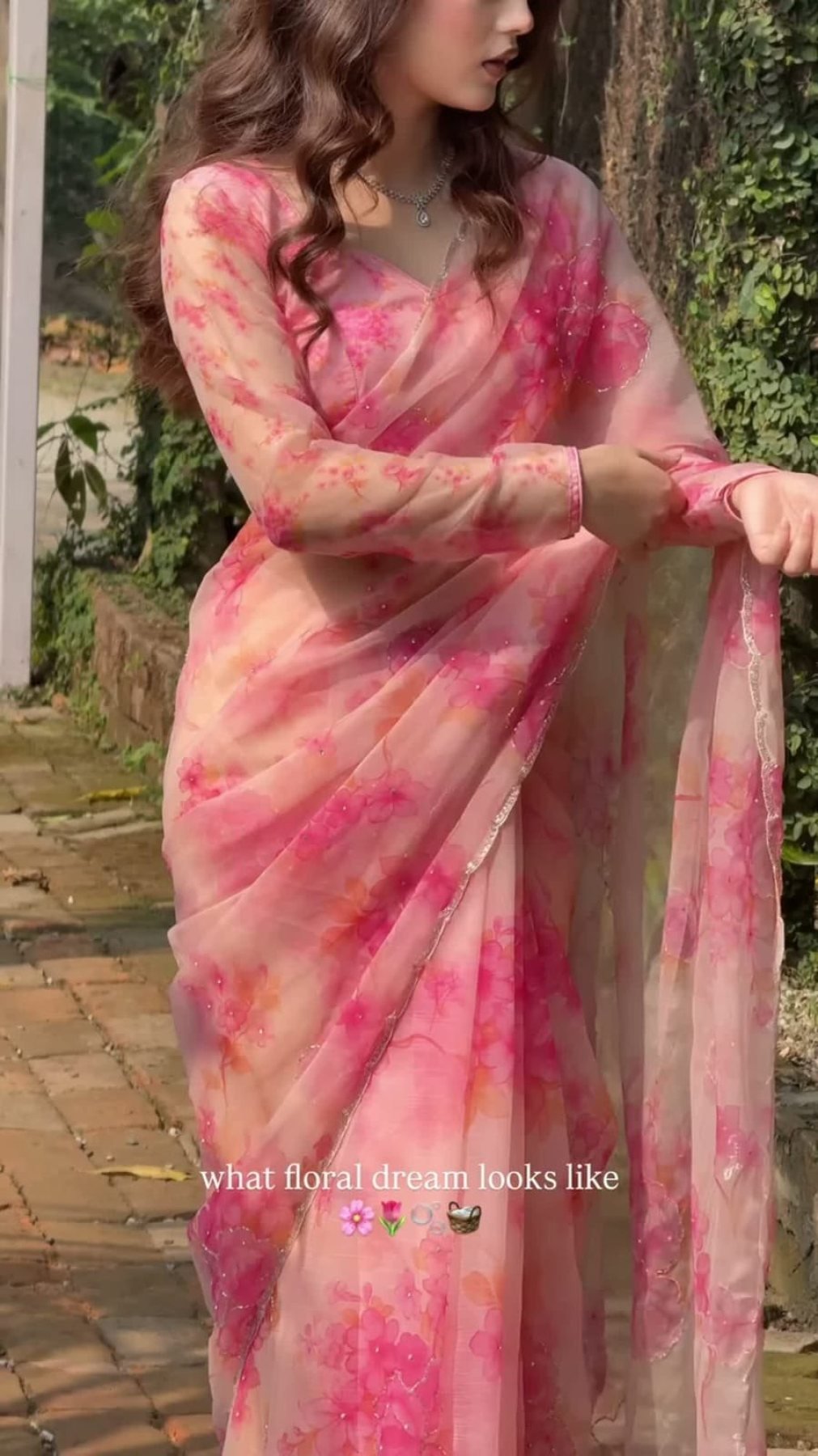 Pink Tabby Saree - Mirror Work pallu design detail