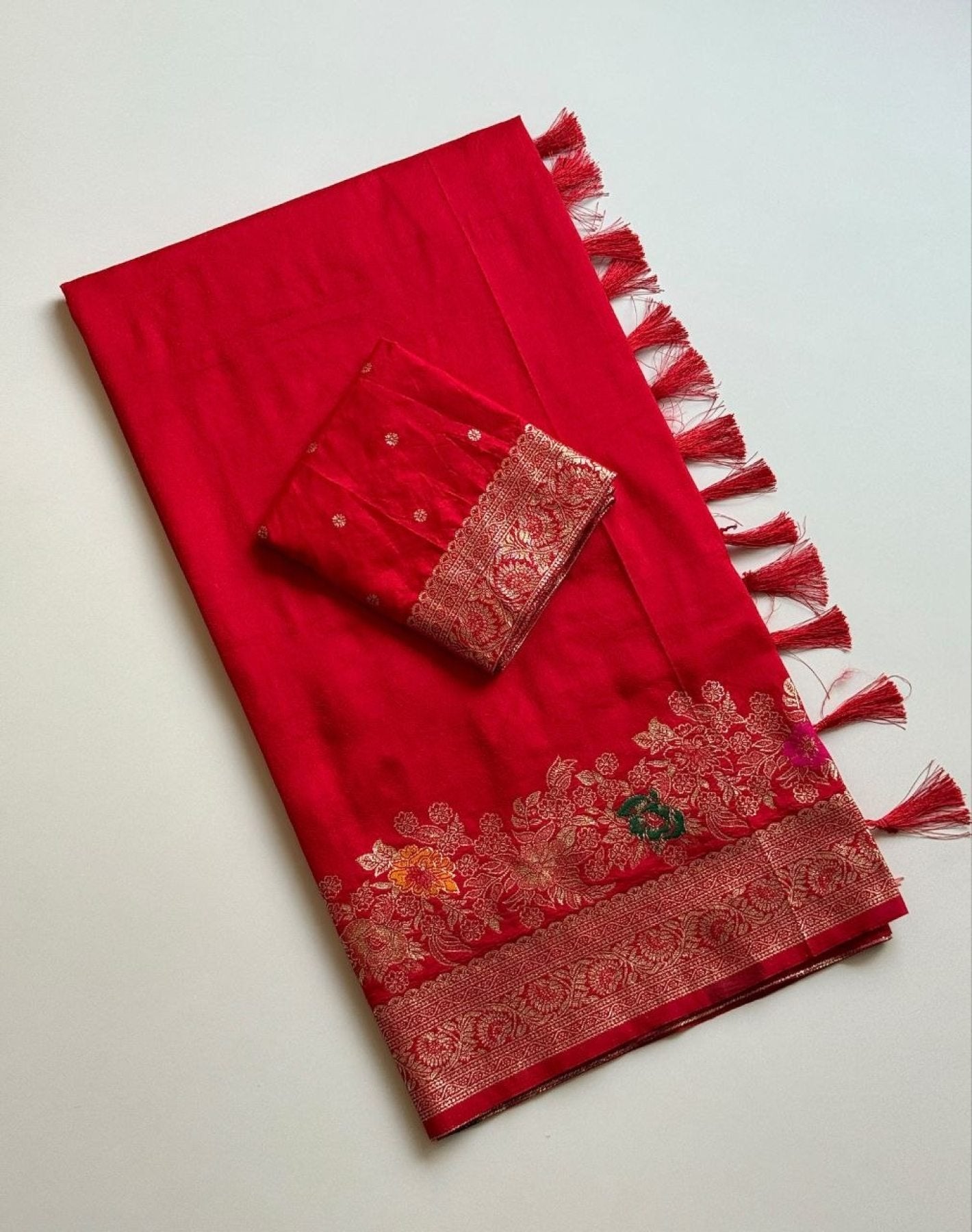 Red Georgette Saree - pallu design detail