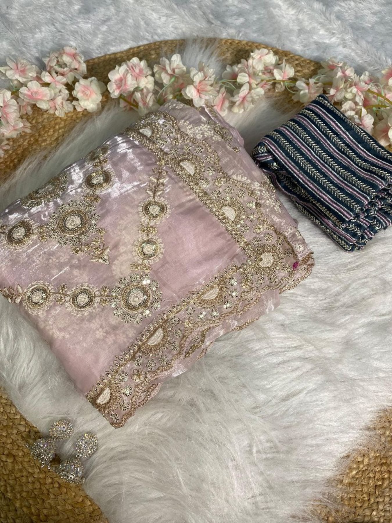 Organza Saree - blouse and border close-up