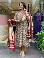 Printed Cotton Flared Kurti Pant Set with Mul Cotton Dupatta for Ethnic embroidery close-up