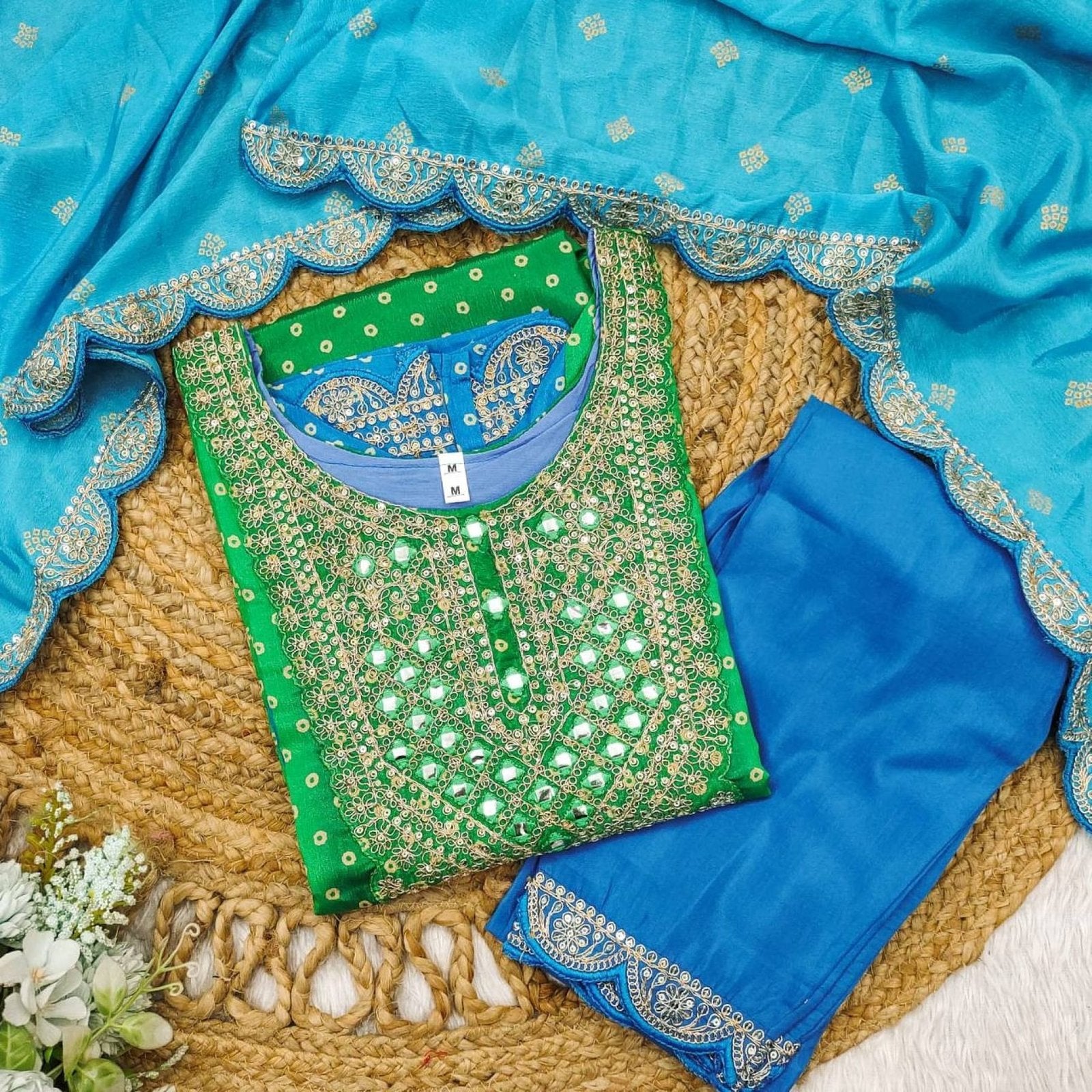 Multicoloured Bandhani print with mirror work and print Plus Size Kurti dupatta detail