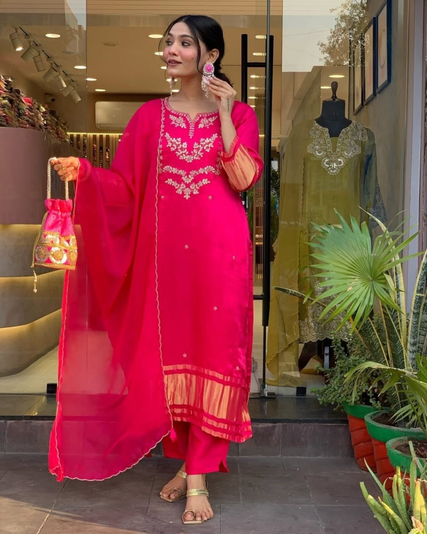 Viscose Silk Embroidered Lagadi Kurti with Cotton Pant Cut Work Dupatta back view