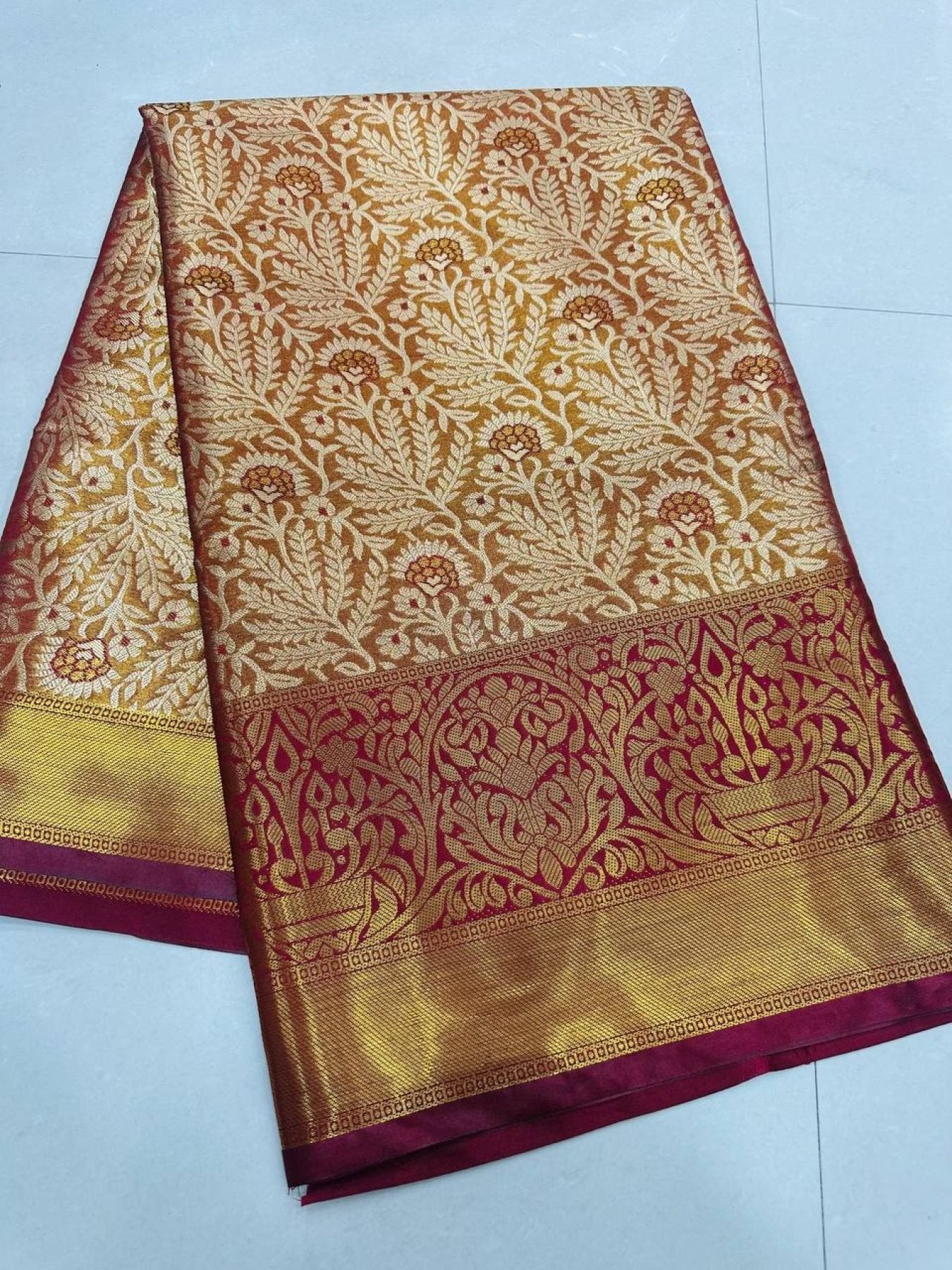 Gold Kanjivaram Saree - blouse and border close-up
