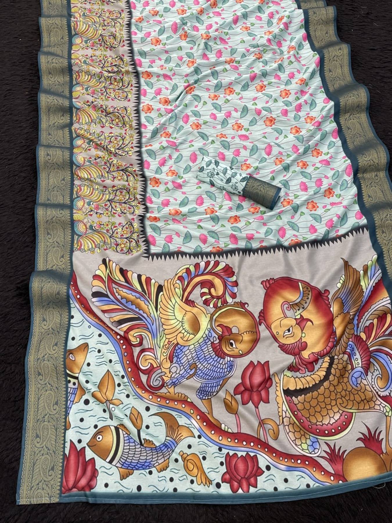 Dola Saree - side drape view
