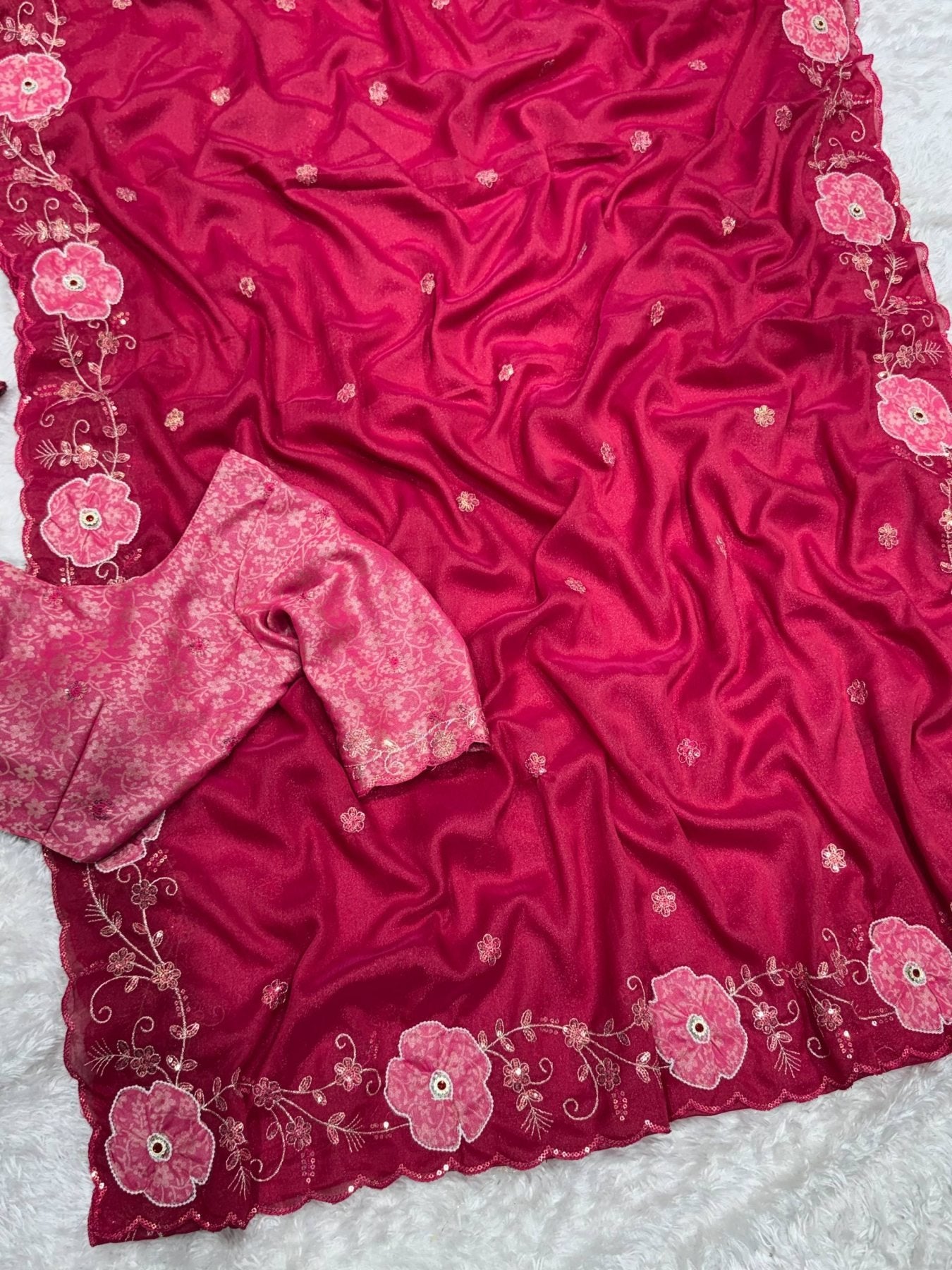 Pink Chiffon Saree - blouse and border close-up