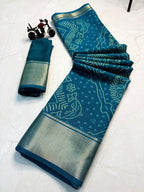 Dola Saree - blouse and border close-up