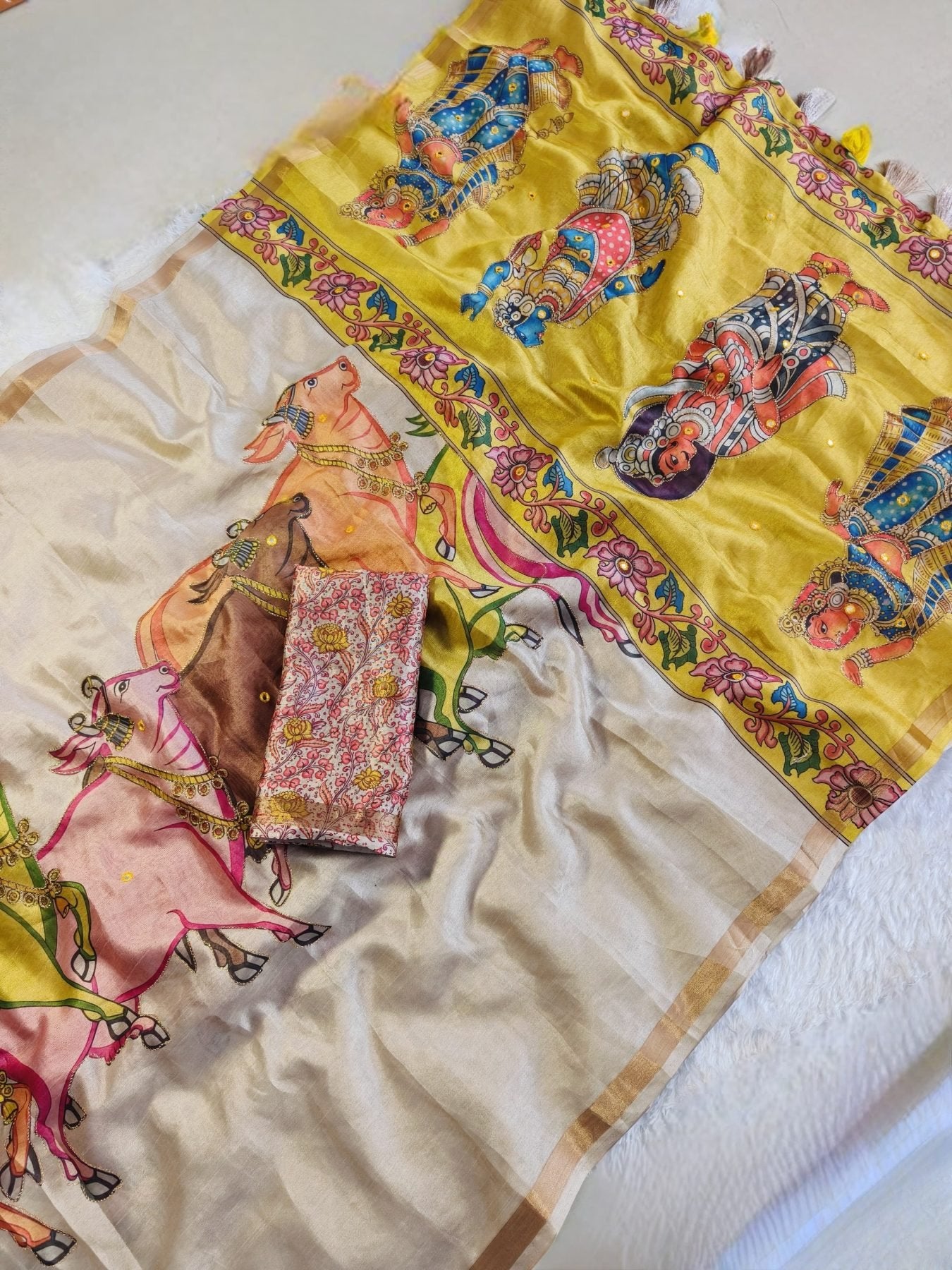 Cream Silk Saree - drape and pallu detail