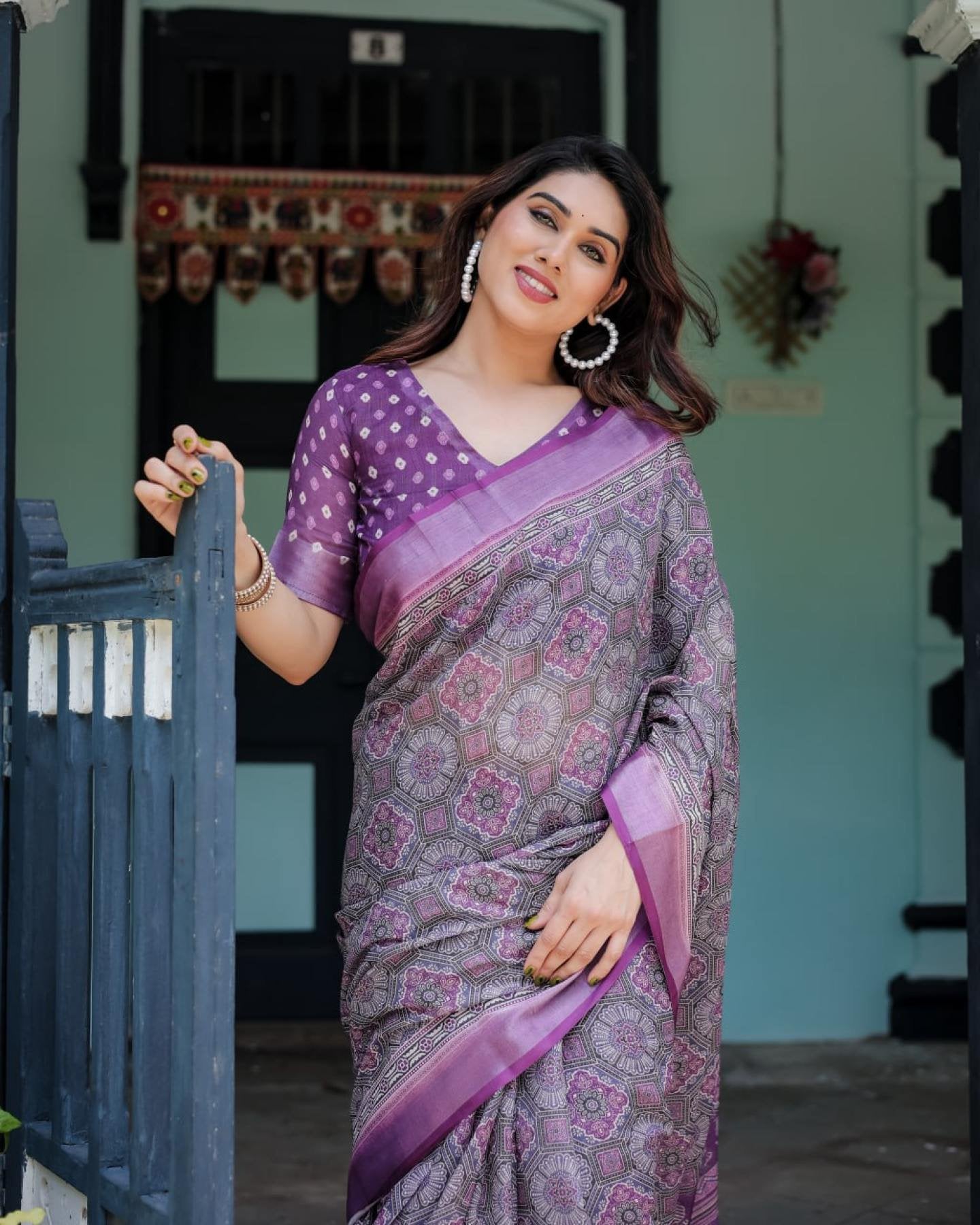 Cotton Saree - Woven pallu design detail