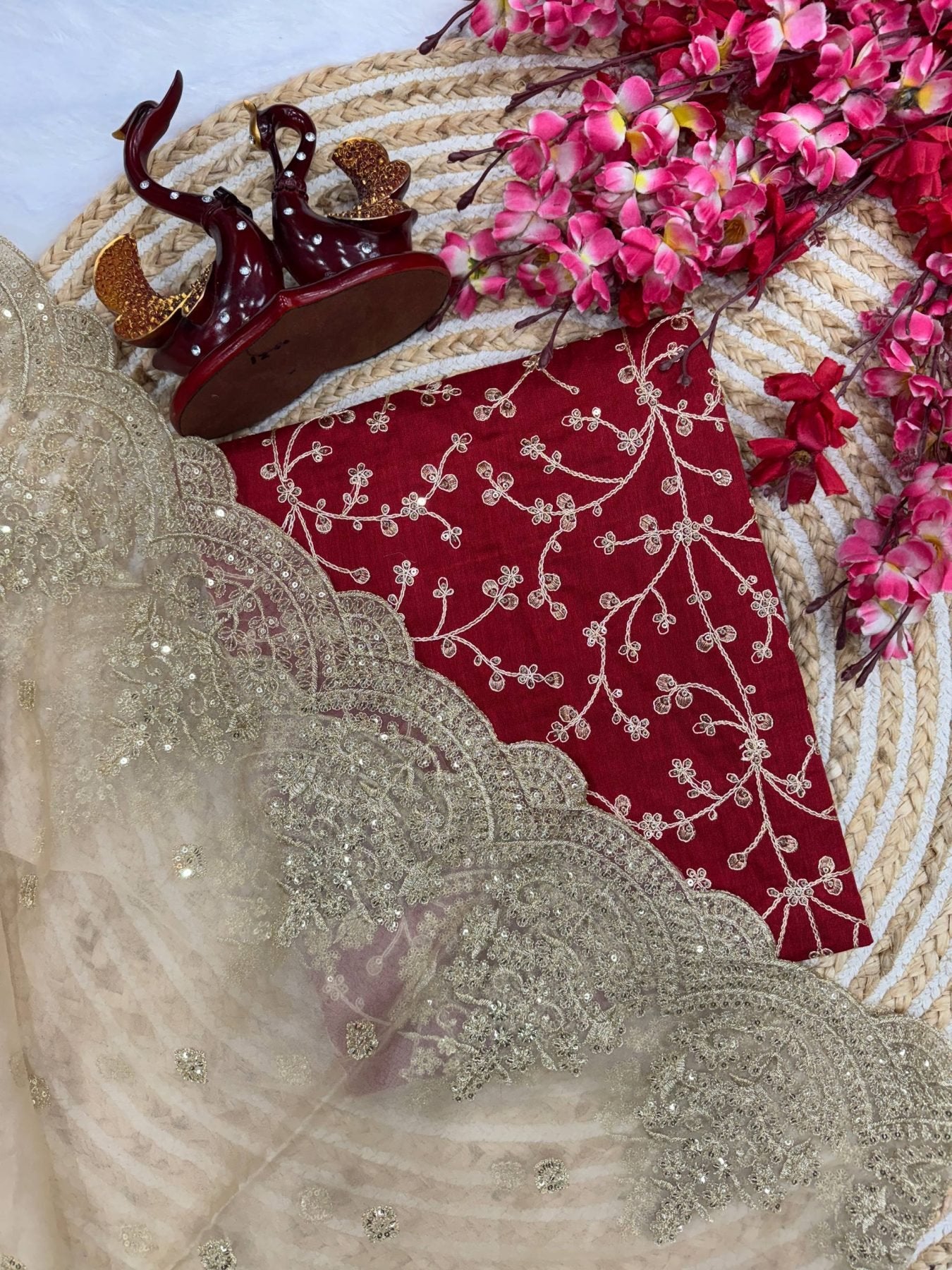 Gold Organza Saree - Sequins embroidery work detail