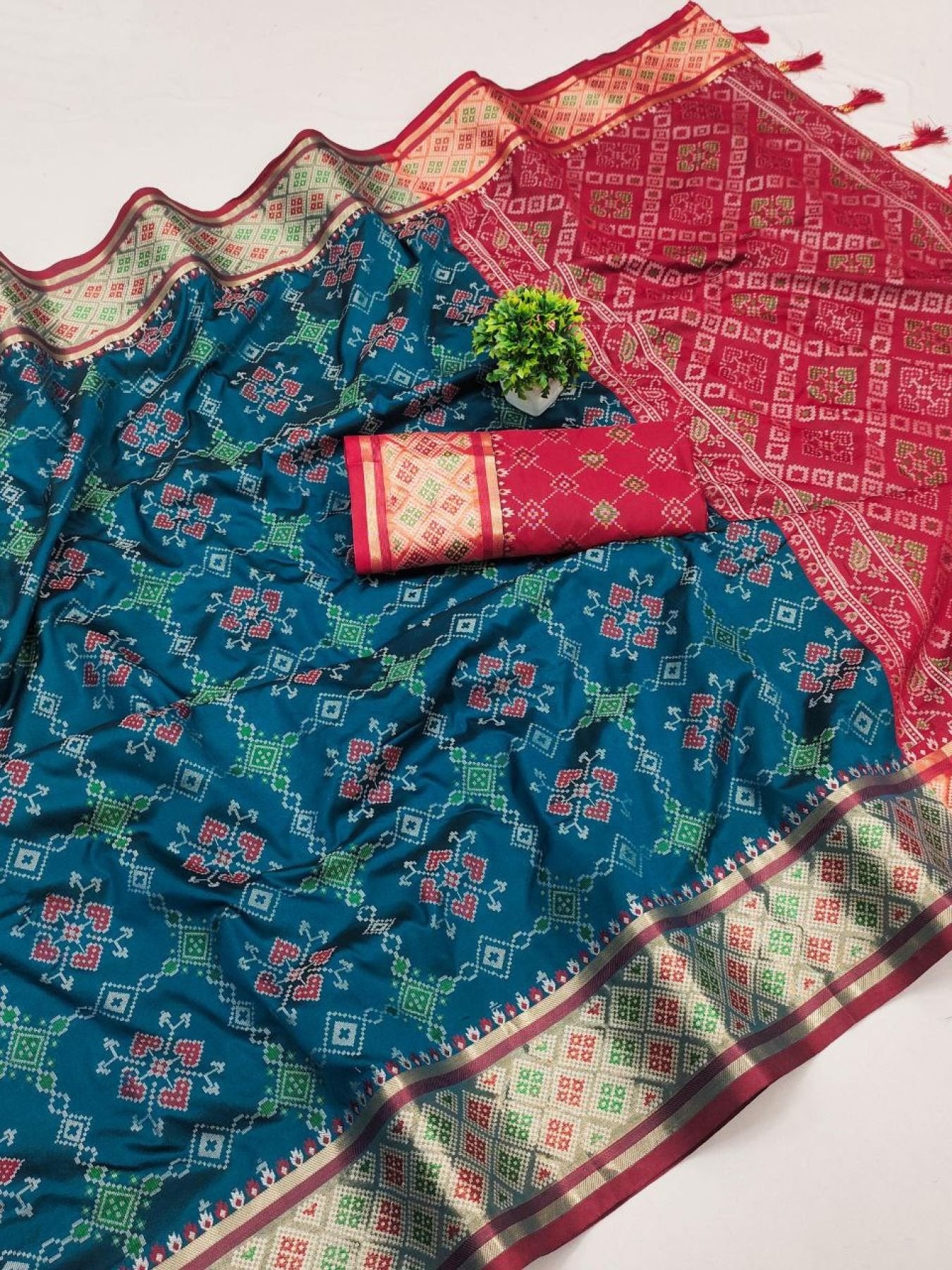 Patola Saree - drape and pallu detail
