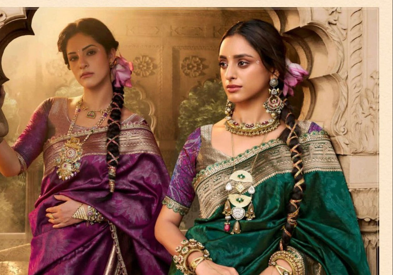 Green Banarasi Saree - drape and pallu detail