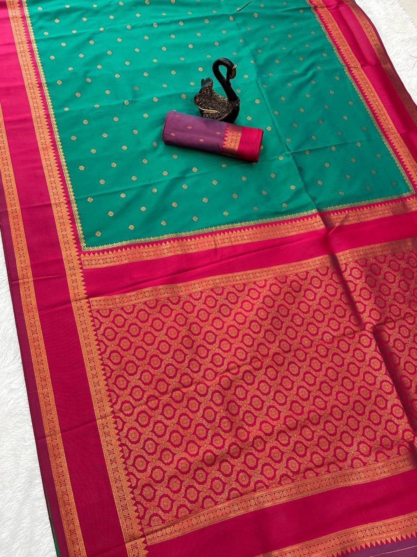 Green Silk Saree - drape and pallu detail
