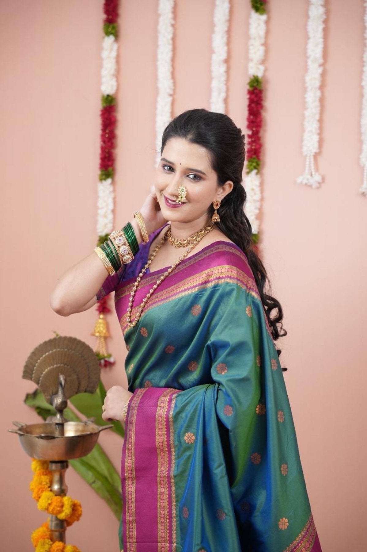 Green Silk Saree - Zari pallu design detail