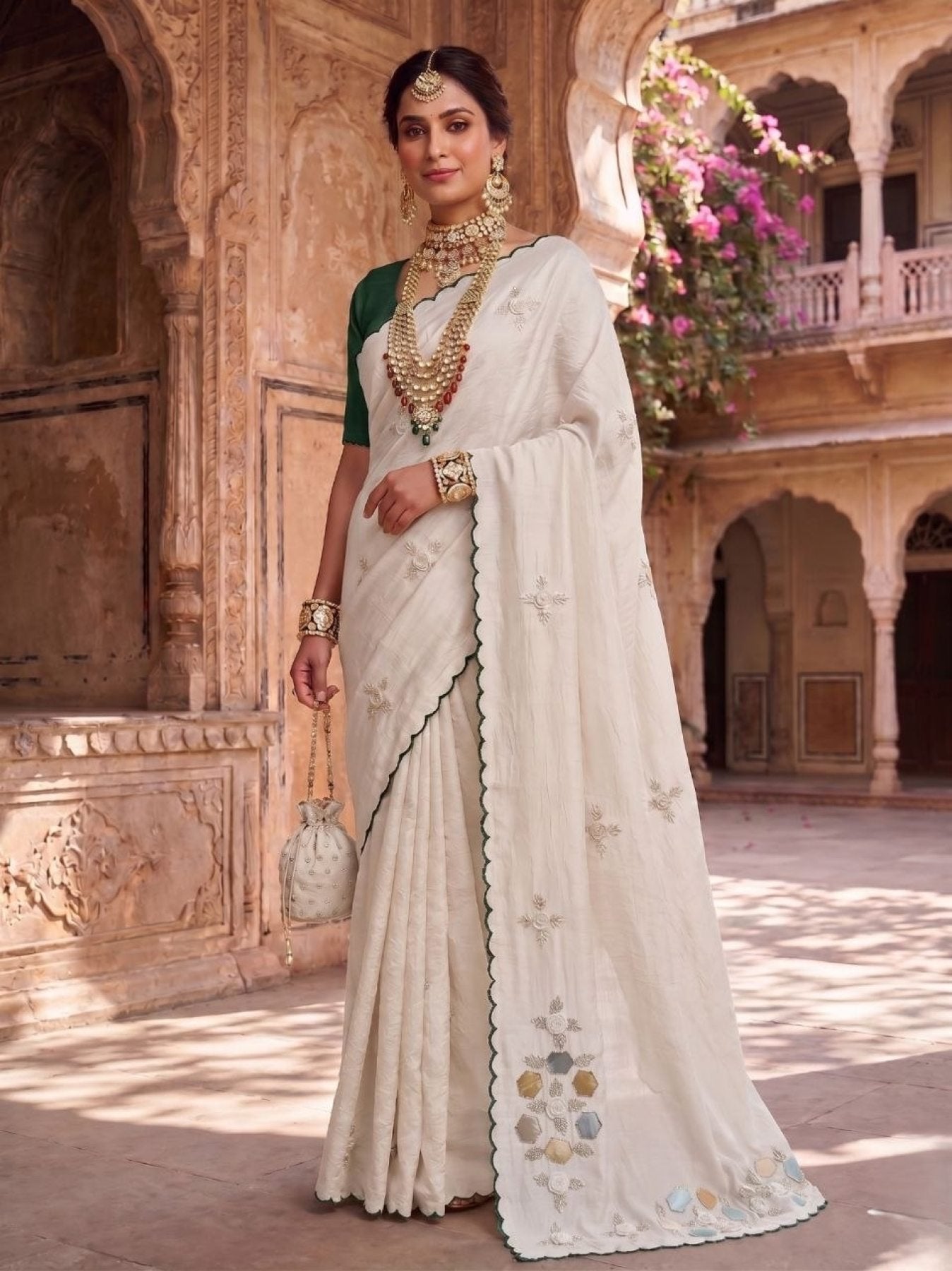 White Saree - blouse and border close-up