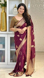 Maroon Banarasi Saree - blouse and border close-up